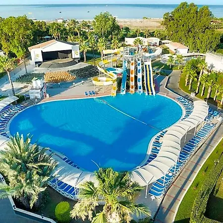 Asteria Family فندق