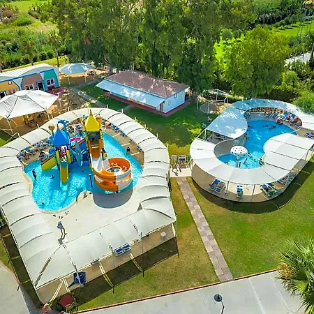 فندق Asteria Family 5*